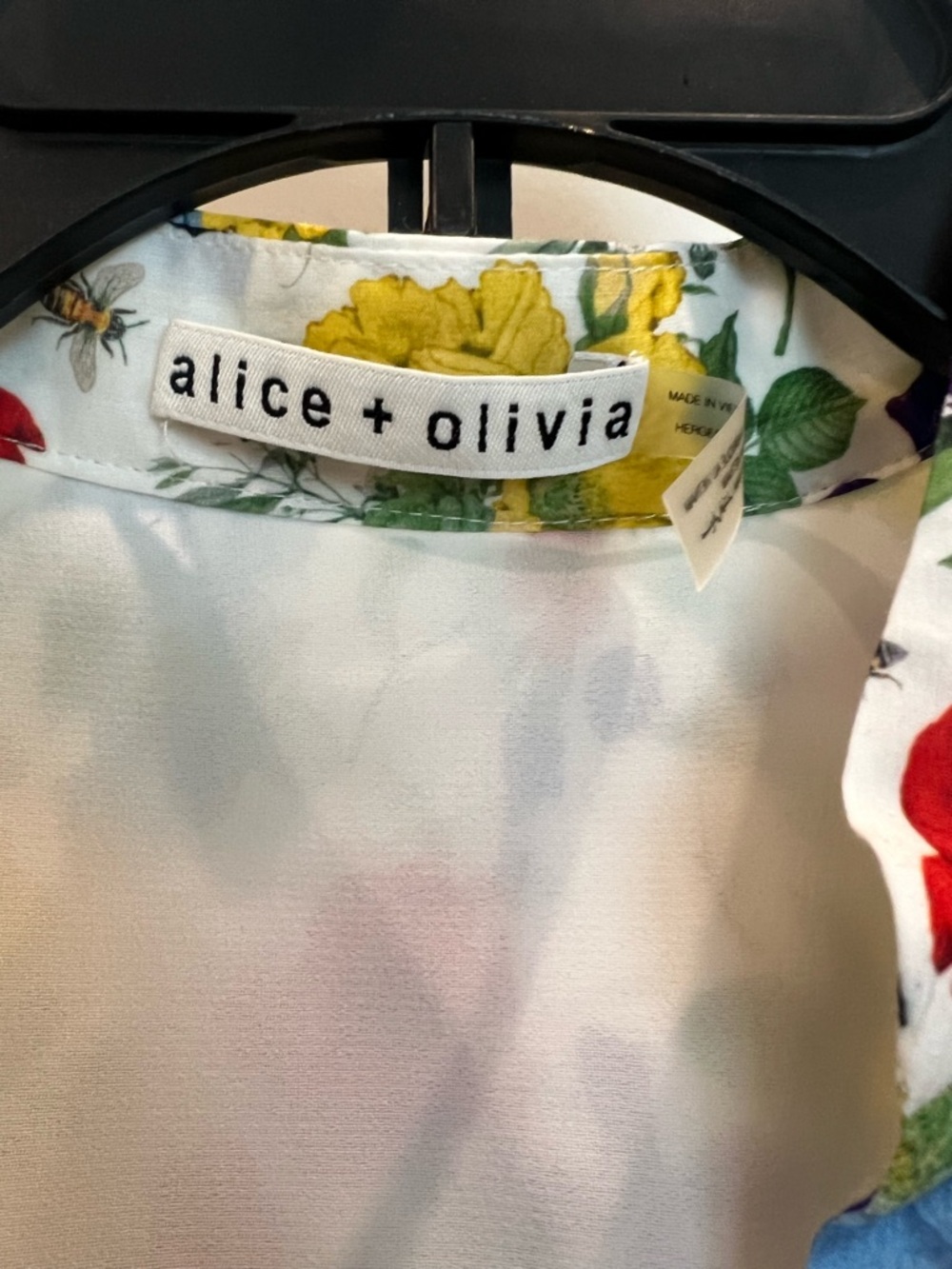 alice + olivia Floral Blouse in White with Multicolor Flowers - Picture 2 of 3